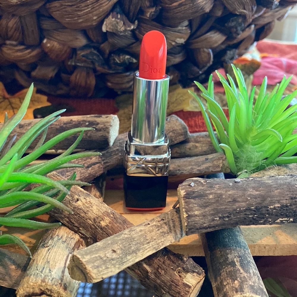 2nd - Dior #543 Rendezvous Lipstick